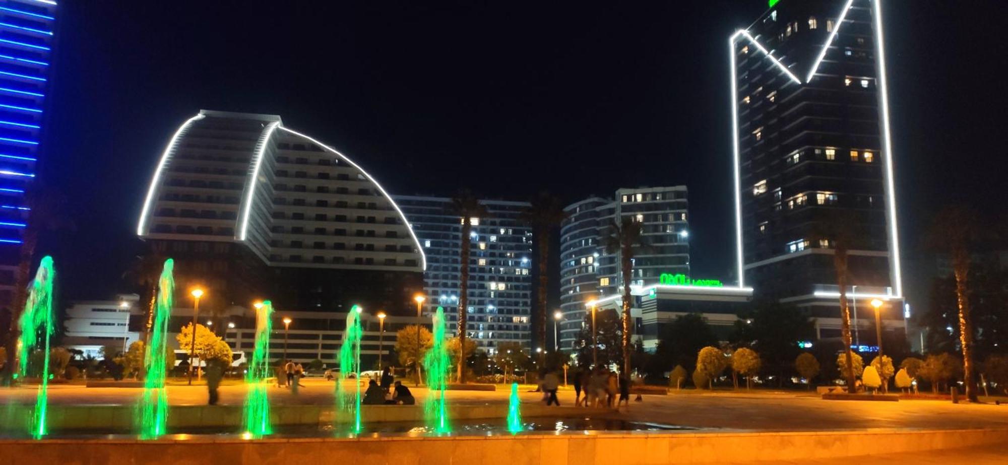 Orbi-City Batumi Apartments Sea View ภายนอก รูปภาพ