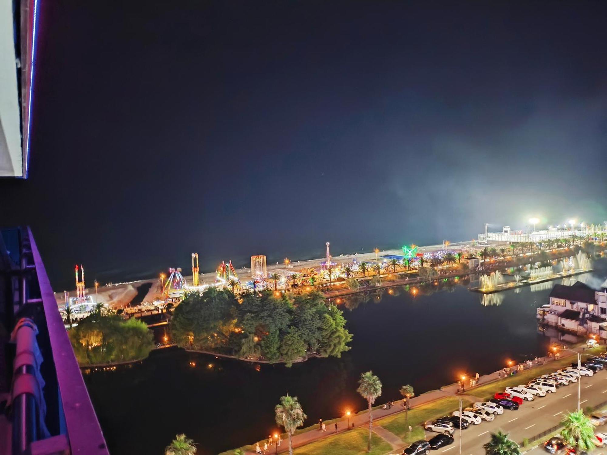 Orbi-City Batumi Apartments Sea View ภายนอก รูปภาพ