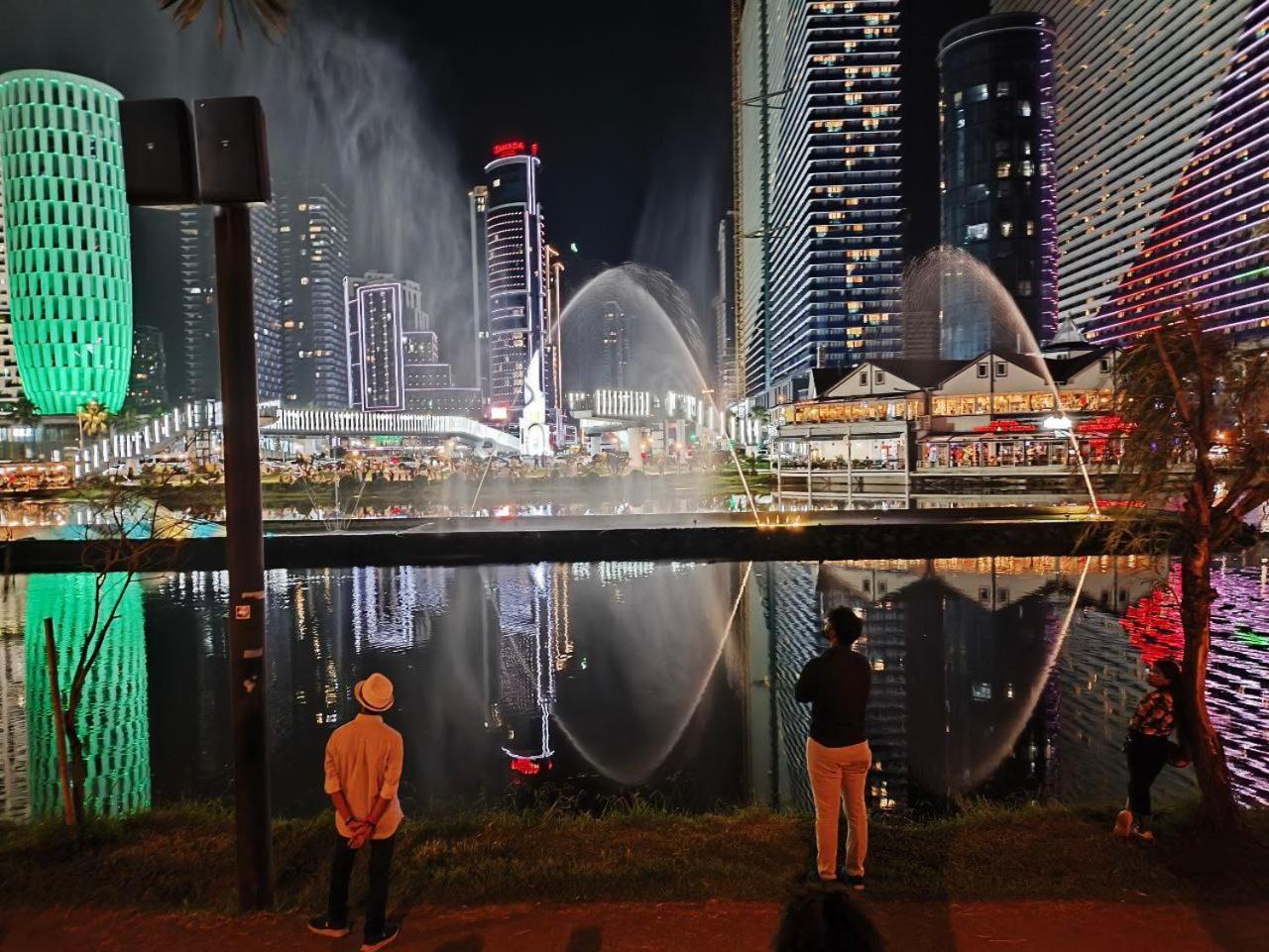 Orbi-City Batumi Apartments Sea View ภายนอก รูปภาพ