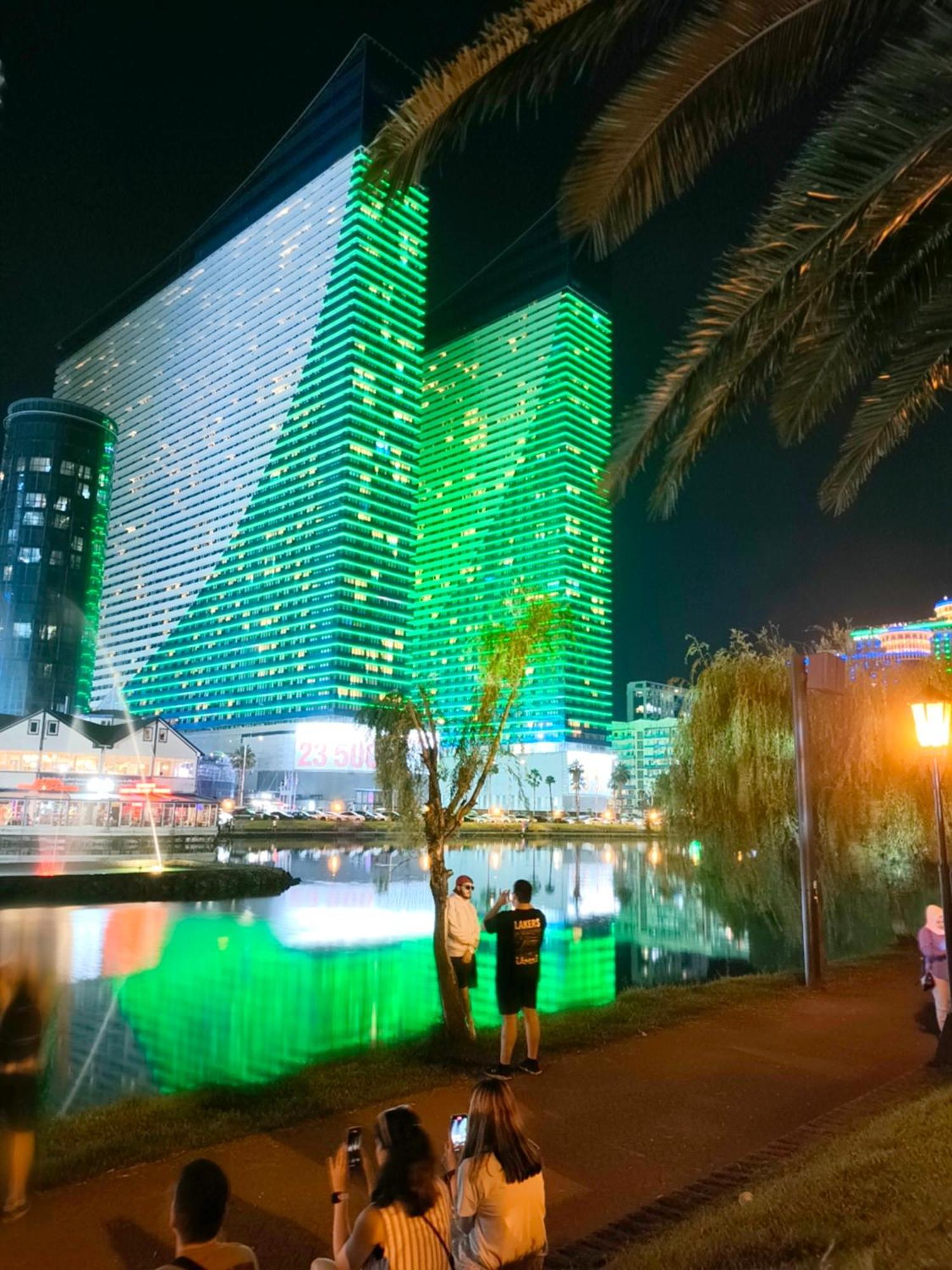 Orbi-City Batumi Apartments Sea View ภายนอก รูปภาพ